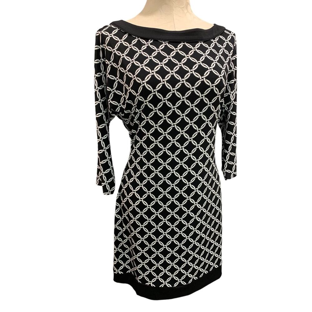 Small White House Black Market Chain Print Pullover Stretch Dress